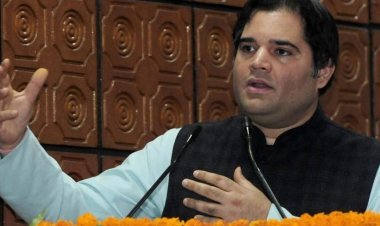 Varun Gandhi | റേഷന്‍ വാങ്ങാന്‍ ചെല്ലുമ്പോള്‍ കാര്‍ഡ് ഉടമകള്‍ 20 രൂപയ്ക്ക് ദേശീയ പതാക വാങ്ങാന്‍ നിര്‍ബന്ധിതരാകുന്നുവെന്ന് ബിജെപി എംപി വരുണ്‍ ഗാന്ധി