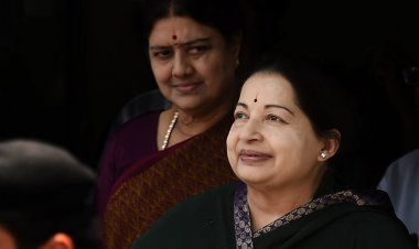 ജയലളിതയുടെ മരണം; ശശികലയടക്കം നാലു പേർക്കെതിരെ അന്വേഷണത്തിന് തമിഴ്നാട് സർക്കാർ ഉത്തരവിട്ടു