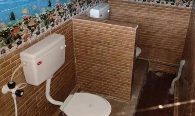 ആറു ലക്ഷം രൂപയിൽ ഒരുങ്ങിയ ഒരു മുറിയില്‍ രണ്ടു ടോയ്‌ലെറ്റ്‌; കരാറുകാരനെതിരെ നാട്ടുകാർ