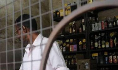 മദ്യവില കൂടും; രണ്ട് ശതമാനം വിൽപന നികുതി കൂട്ടാൻ മന്ത്രിസഭാ തീരുമാനം
