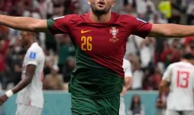 സ്വിറ്റ്സർലൻഡിനെ 6-1ന് തകർത്ത് പോർച്ചുഗൽ ക്വാർട്ടറിൽ; റാമോസിന് ഹാട്രിക്