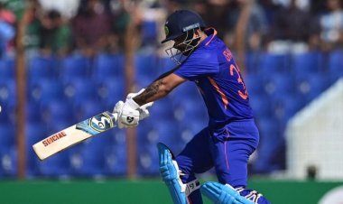 ഇഷാൻ കിഷന് ഇരട്ട സെഞ്ചുറി, കോഹ്ലിക്കും സെഞ്ചുറി