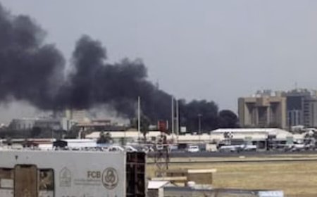 സുഡാനില്‍ സംഘര്‍ഷം മൂന്നാം ദിവസത്തിലേക്ക്; കൂടുതല്‍ സ്ഥലങ്ങളിലേക്ക് വ്യാപിക്കുന്നു, 83 പേര്‍ കൊല്ലപ്പെട്ടെന്നു റിപ്പോര്‍ട്ട്