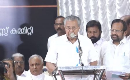 മൈക്കും ആംപ്ലിഫയറും കേബിളും ഉടമയ്ക്ക് തിരികെ നൽകി; പൊലീസ് നടപടി കേസ് വേണ്ടെന്ന മുഖ്യമന്ത്രിയുടെ നിർദേശത്തിന് പിന്നാലെ