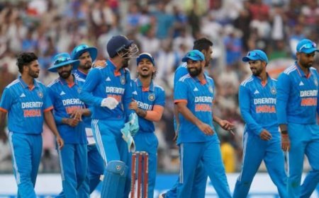 India Cricket| പാകിസ്ഥാനെ മറികടന്ന് ഏകദിന റാങ്കിങ്ങിലും ഒന്നാം റാങ്ക്; മൂന്ന് ഫോർമാറ്റിലും ഒന്നാമത്
