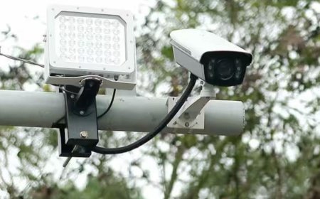 എഐ ക്യാമറ പണി നിർത്തി; നിയമലംഘനങ്ങള്‍ക്ക് ഇനി നോട്ടീസില്ല, കണ്‍ട്രോള്‍ റൂമുകള്‍ക്ക് പൂട്ടുവീഴുന്നു