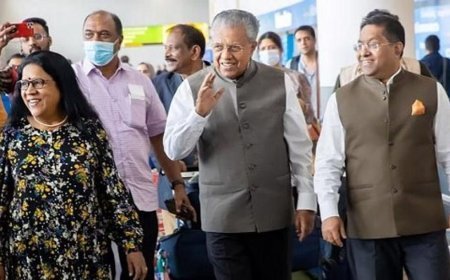 സിംഗപൂർ യാത്ര വെട്ടിച്ചുരുക്കി, മുഖ്യമന്ത്രി പിണറായി വിജയൻ ദുബായിൽ