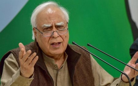 സ്വര്‍ണക്കടത്ത് കേസിനായി സര്‍ക്കാര്‍ പൊടിച്ചത് 31 ലക്ഷം; ചര്‍ച്ചയായി കപില്‍ സിബലിന്റെ പ്രതിഫലം