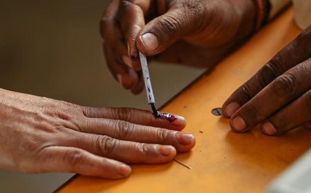 വയനാടും ചേലക്കരയും വിധിയെഴുതുന്നു; വോട്ടെടുപ്പ് തുടങ്ങി