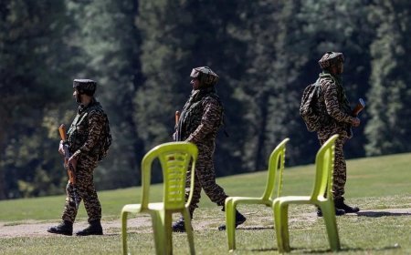 കുപ്‌വാര, ബരാമുള്ള എന്നിവിടങ്ങളിൽ തുടർച്ചയായി അഞ്ചാം രാത്രിയും വെടിനിർത്തൽ കരാർ ലംഘിച്ച് പാക്കിസ്ഥാൻ; തിരിച്ചടിച്ച് ഇന്ത്യയും