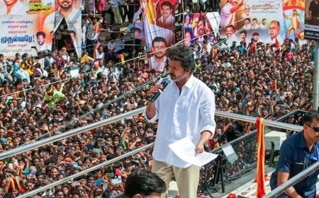 കരൂർ ദുരന്തത്തിൽ മരണം 41 ആയി ഉയർന്നു; ആളുകൾ തടിച്ചു കൂടിയിട്ടും മുൻകരുതൽ എടുത്തില്ലെന്ന് ഇന്റലിജൻസ് റിപ്പോർട്ട്‌