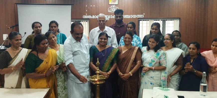 സ്കിൽസ് എക്സലൻസ് സെന്ററിന്റെ നേതൃത്വത്തിൽ സംഘടിപ്പിച്ച ‘ഗാന്ധിയൻ ദർശനങ്ങളുടെ കാലിക പ്രസക്തി’ എന്ന വിഷയത്തിലുള്ള സംവാദം ബെന്നി ബഹനാൻ എം.പി. ഉദ്ഘാടനം ചെയ്തു
