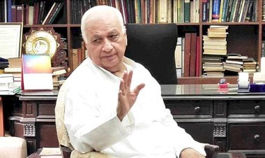 മരടിലെ ഫ്ലാറ്റുടമകളുടെ കാര്യത്തിൽ ആശങ്കയുണ്ടെന്ന് കേരള ഗവർണർ ആരിഫ് മുഹമ്മദ് ഖാൻ