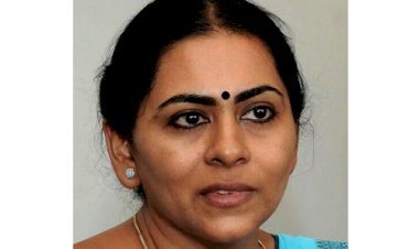 മേയര്‍ സ്ഥാനത്ത് നിന്നും സൗമിനിയെ മാറ്റണമെന്ന നിലപാടില്‍ ഉറച്ച് കോണ്‍ഗ്രസിലെ ഒരു വിഭാഗം; പാര്‍ടി രാജി ആവശ്യപ്പെട്ടിട്ടില്ലെന്ന് സൗമിനി ജെയിന്‍