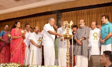 പ്രളയ ദുരന്ത ബാധിതർക്ക് നിർമ്മിച്ചു നൽകിയ 121 ഭവനങ്ങളുടെ താക്കോൽദാനം മുഖ്യമന്ത്രി ആലപ്പുഴയിൽ നിർവഹിച്ചു