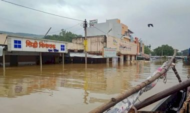 മധ്യപ്രദേശിൽ പ്രളയം ആയിരത്തിലേറെ ഗ്രാമങ്ങൾ ഒറ്റപ്പെട്ടു