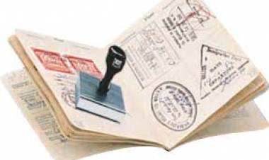 യു­.എ.ഇയിൽ നി­ക്ഷേ­പകർ­ക്കും പ്രൊ­ഫഷണലു­കൾ­ക്കും ഇനി­ 10 വർ­ഷത്തെ­ വി­സ