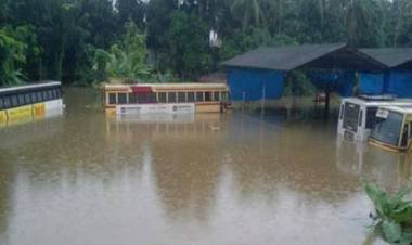 യാത്രകൾ പരമാവധി ഒഴിവാക്കുക; ബസ് ഡിപ്പോകളുമായി ബന്ധപ്പെട്ട് സർവീസുകൾ ഉറപ്പാക്കിയ ശേഷം യാത്രയ്ക്കിറങ്ങുക